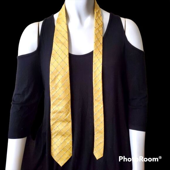 Canterbury Silk Yellow, Blue, & White Tie - Picture 1 of 6